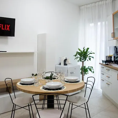 Apartment Ca' Fiore - Self Check-in, Central & Modern *
